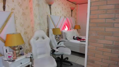 Snapshot of deboralombardii chatting on September 2025 10:42:02 PM deboralombardii online show from September 2025 10:42:02 PM