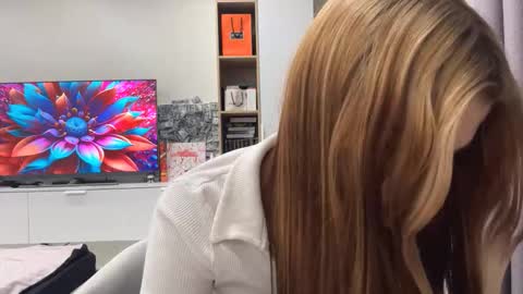 Nicole online show from January 2026 06:24:01 PM