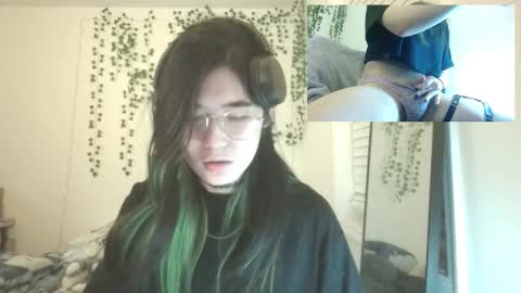 deciduousdoll online show from January 2026 05:23:02 AM