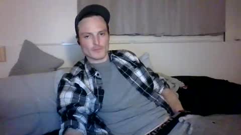 Dee4dayz online show from February 2026 05:00:01 AM