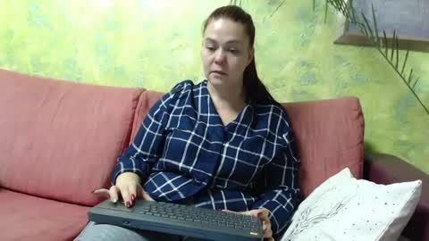 deea1805 online show from December 2024 02:42:01 PM