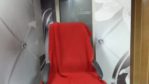 Snapshot of deepintoyourmind chatting on November 2025 05:10:02 AM hi guys i m a cute milf i m here for good time and nice people pls be respectfool and enjoy me online show from November 2025 05:10:02 AM