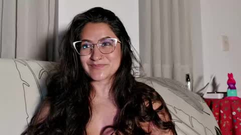 Snapshot of deesseluxure_ chatting on May 2026 05:48:01 AM Andre online show from May 2026 05:48:01 AM