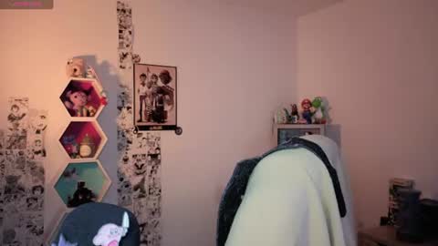 Stephanie.e  online show from July 2026 03:23:01 AM