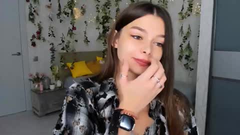 Snapshot of degreeofsincerity chatting on October 2025 01:06:02 AM DegreeOfSincerity online show from October 2025 01:06:02 AM