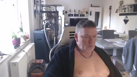 Snapshot of deinprinz2312 chatting on December 2024 09:40:02 AM deinprinz2312 online show from December 2024 09:40:02 AM