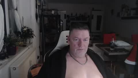 Snapshot of deinprinz2312 chatting on January 2025 03:58:02 AM deinprinz2312 online show from January 2025 03:58:02 AM