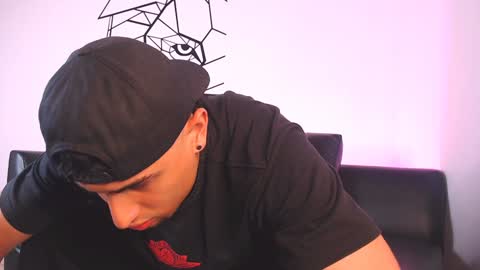 Snapshot of deivy_gram chatting on January 2025 03:55:01 AM DEIVY online show from January 2025 03:55:01 AM