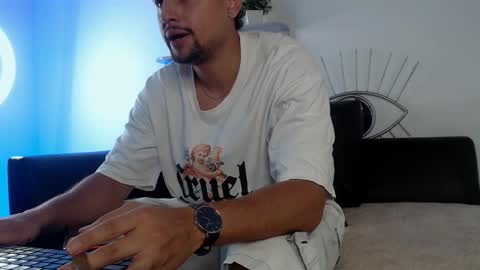 Snapshot of deivy_gram chatting on November 2025 09:39:02 PM DEIVY online show from November 2025 09:39:02 PM