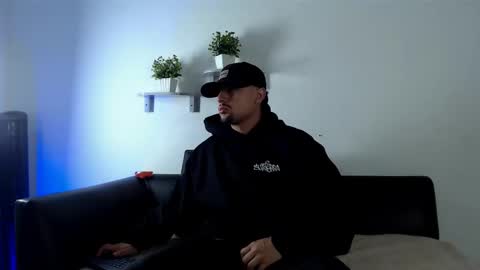 Snapshot of deivy_gram chatting on December 2025 02:53:02 AM DEIVY online show from December 2025 02:53:02 AM