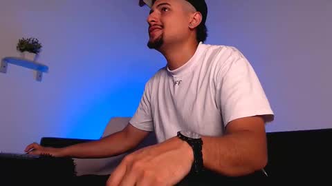  DEIVY  online show from March 2026 09:29:02 PM