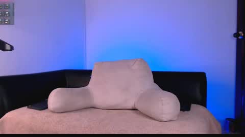Snapshot of deivy_gram chatting on May 2026 11:14:02 PM DEIVY online show from May 2026 11:14:02 PM