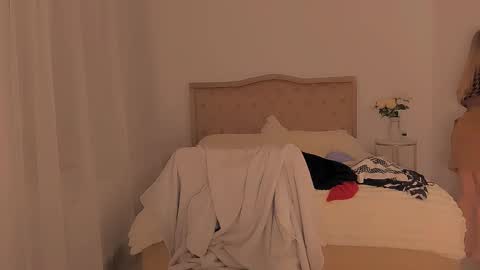 Snapshot of deliadelicious chatting on February 2025 10:17:02 AM deliadelicious online show from February 2025 10:17:02 AM
