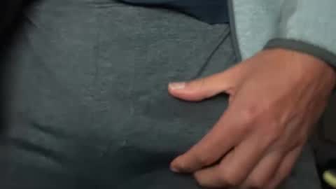 delicioso4u online show from November 2025 01:59:02 AM