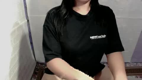 Snapshot of delicious_hanna17 chatting on February 2026 06:11:01 PM delicious_hanna17 online show from February 2026 06:11:01 PM