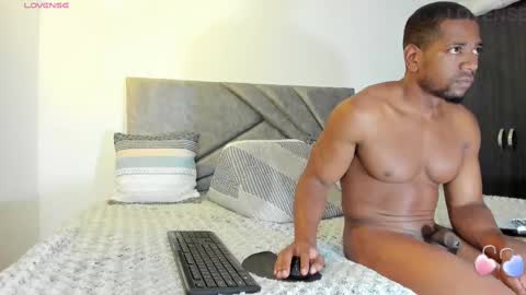 Jean paul and Salome online show from November 2025 10:48:01 AM