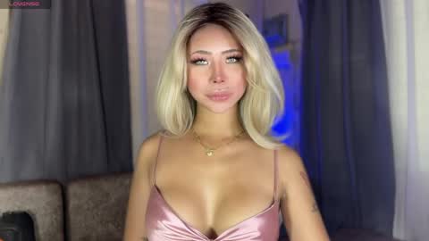 Hello your loving faye 3 online show from May 2026 09:06:02 AM