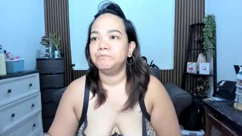 Snapshot of delightfulcurvy chatting on October 2025 09:47:01 PM delightfulcurvy online show from October 2025 09:47:01 PM