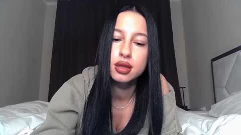 Snapshot of delly_love chatting on October 2025 07:11:01 PM delly_love online show from October 2025 07:11:01 PM