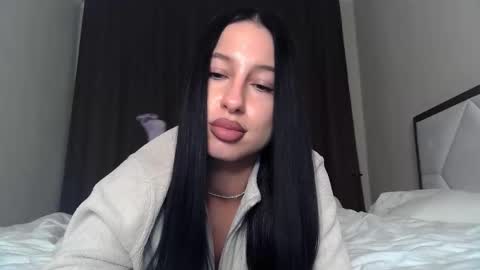 Snapshot of delly_love chatting on October 2025 08:19:01 PM delly_love online show from October 2025 08:19:01 PM