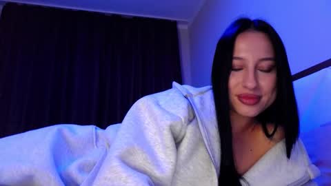 Snapshot of delly_love chatting on November 2025 10:23:02 PM delly_love online show from November 2025 10:23:02 PM