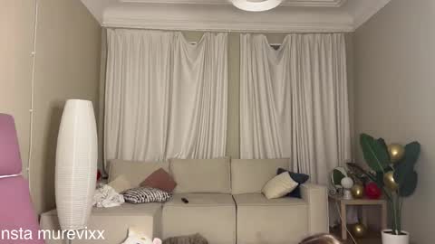 Delora online show from November 2025 04:34:02 AM