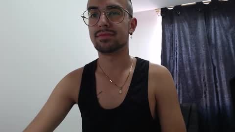 demian_val_4 online show from February 2025 06:24:02 PM