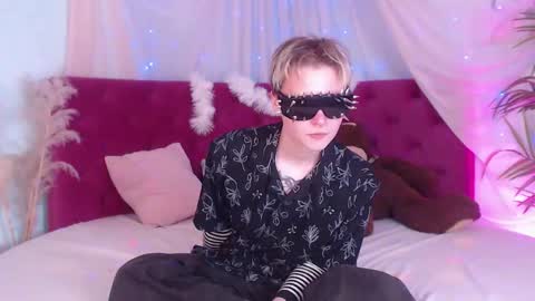 demianenglen online show from September 2025 07:37:01 PM