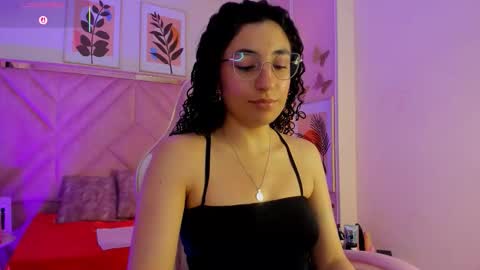 Demi online show from December 2025 05:02:01 AM