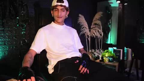 DemonKush online show from October 2025 09:05:02 PM