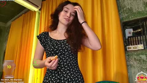 Yana online show from February 2025 08:05:02 PM