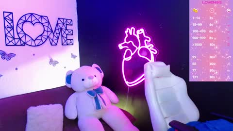 Snapshot of demyanderson_ chatting on December 2024 03:04:02 AM Demy online show from December 2024 03:04:02 AM