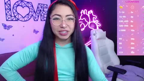 Snapshot of demyanderson_ chatting on February 2025 11:56:02 PM Demy online show from February 2025 11:56:02 PM