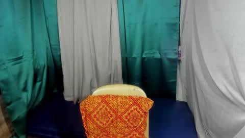 den_cummers online show from April 2026 04:48:02 PM