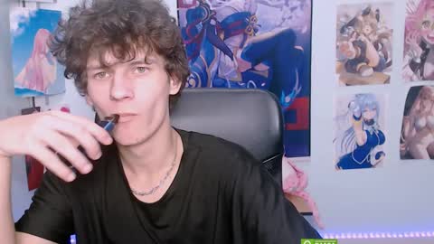 Snapshot of den_rich chatting on March 2025 12:47:01 PM Den online show from March 2025 12:47:01 PM