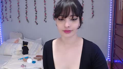 Snapshot of deni_bloom chatting on January 2025 11:38:01 PM Denisse    schedule Monday to Friday 1300-1900 mexican time Saturday-maybe it could be a surprise IDEPENDENT MODEL online show from January 2025 11:38:01 PM