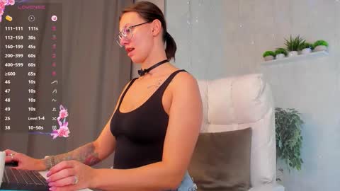 Snapshot of denise_halle chatting on October 2025 01:26:01 AM Elina online show from October 2025 01:26:01 AM