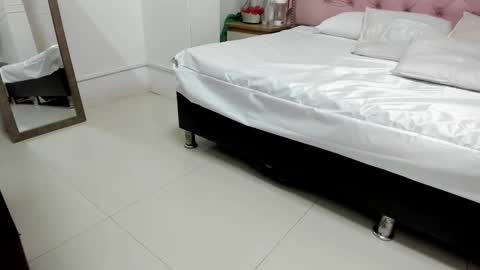 Snapshot of denisse_logan chatting on October 2025 03:19:01 AM denisse_logan online show from October 2025 03:19:01 AM