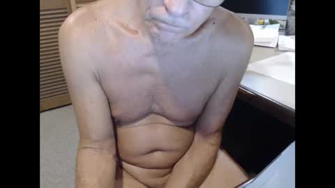 Den  Jet online show from October 2025 10:45:01 AM