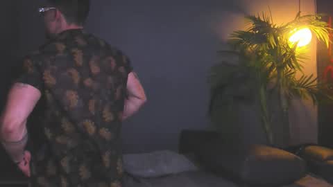 dennis_cox_ online show from November 2025 07:22:01 AM