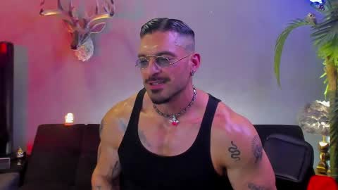 dennis_cox_ online show from April 2026 04:44:02 PM