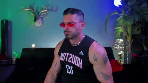 dennis_cox_ online show from April 2026 11:29:01 PM