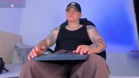 dennis munera online show from October 2025 10:03:02 AM