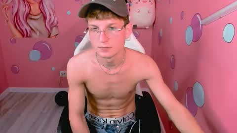 Snapshot of dennis_rodriguez chatting on November 2025 04:52:01 PM Dennis online show from November 2025 04:52:01 PM