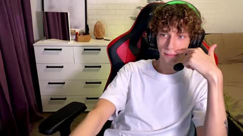 Jasper   online show from December 2024 08:16:01 PM