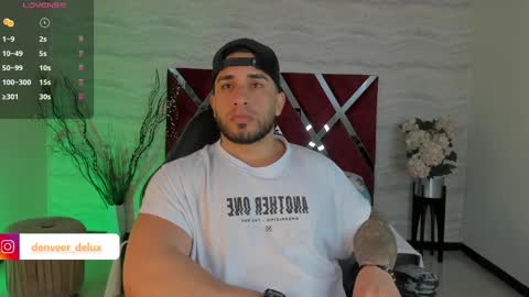 Snapshot of denvver chatting on October 2025 11:52:02 AM Denver online show from October 2025 11:52:02 AM