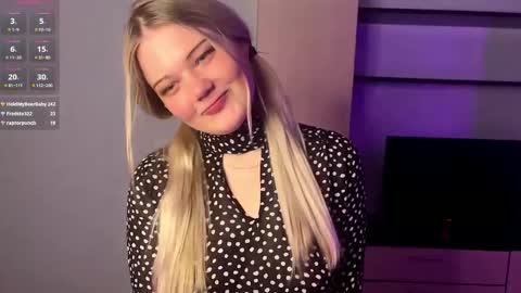 Luna online show from March 2026 04:02:02 PM