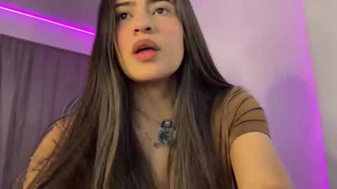 Snapshot of dereckbrownn chatting on November 2025 10:30:02 PM Dereck online show from November 2025 10:30:02 PM