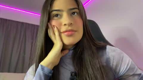 Snapshot of dereckbrownn chatting on November 2025 07:58:01 PM Dereck online show from November 2025 07:58:01 PM