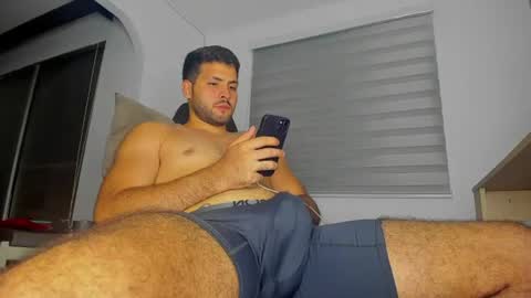 dereckhardd online show from June 2026 11:53:02 PM